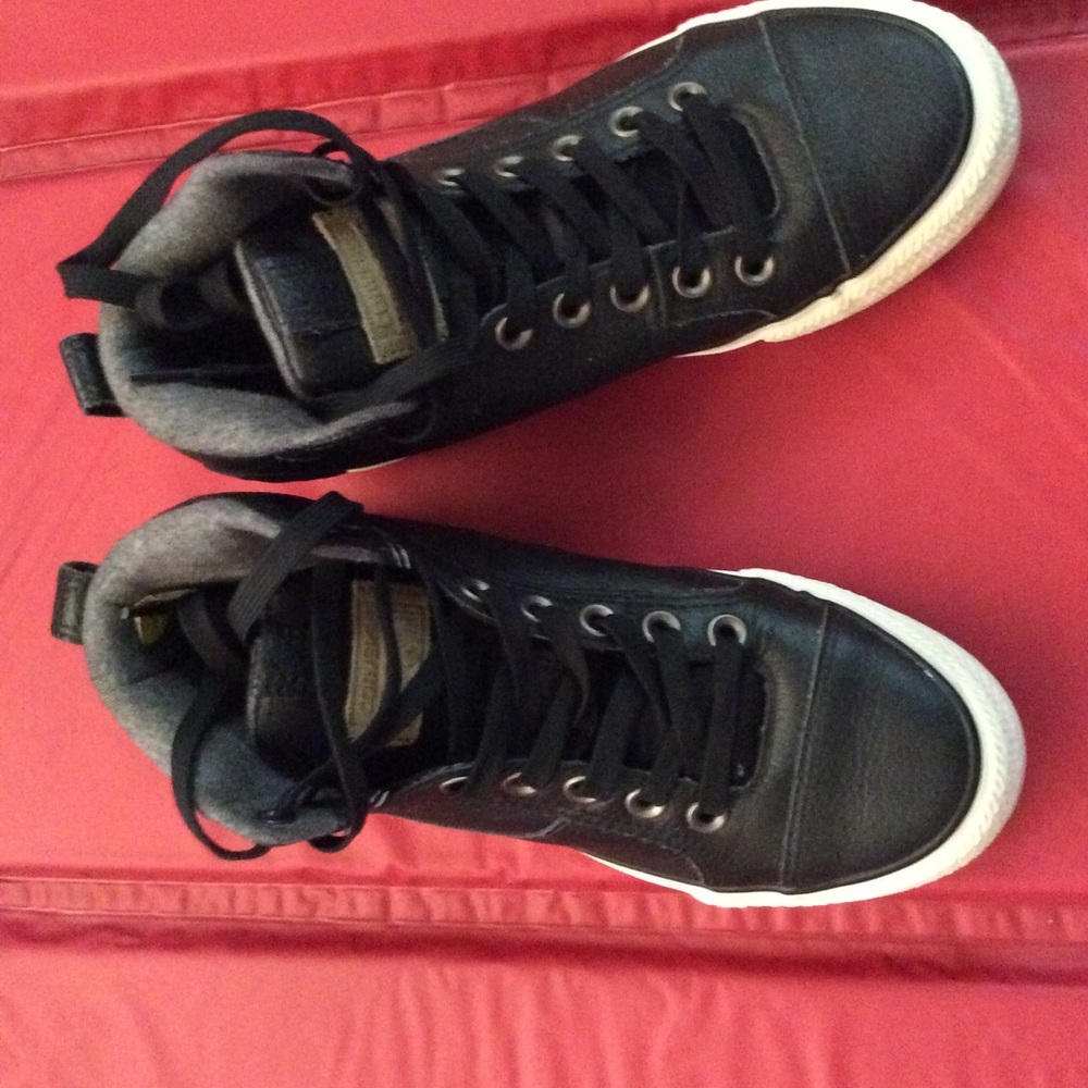 Converse All Star Shoes  size: 5